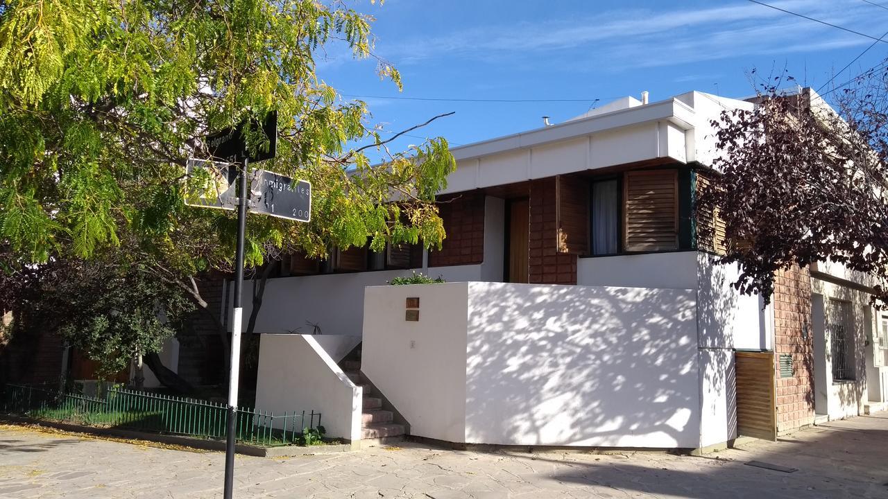 Ciruelo En Flor Bed & Breakfast Trelew Exterior photo