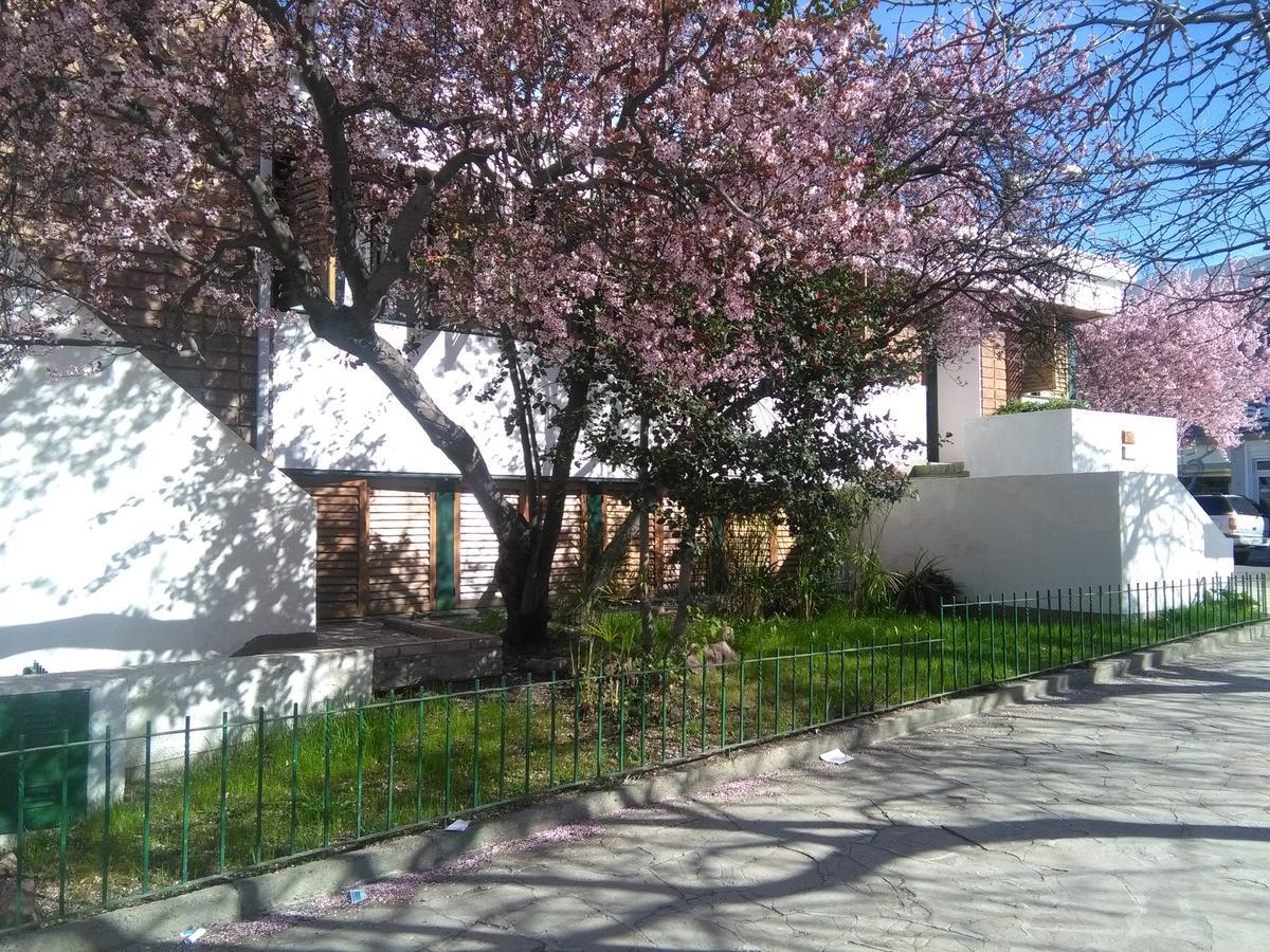 Ciruelo En Flor Bed & Breakfast Trelew Exterior photo